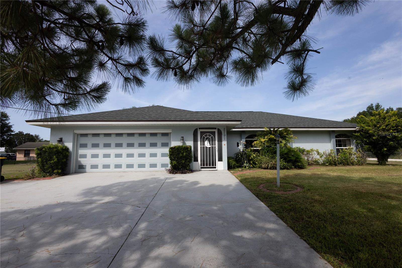 AVON PARK LAKES - Residential