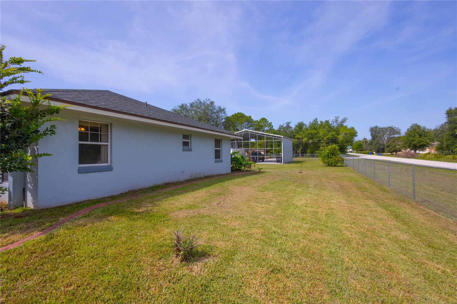 AVON PARK LAKES - Residential