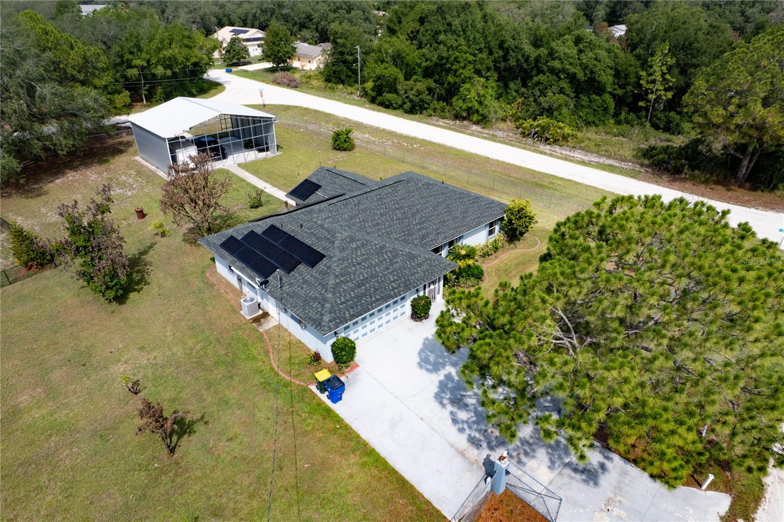 AVON PARK LAKES - Residential