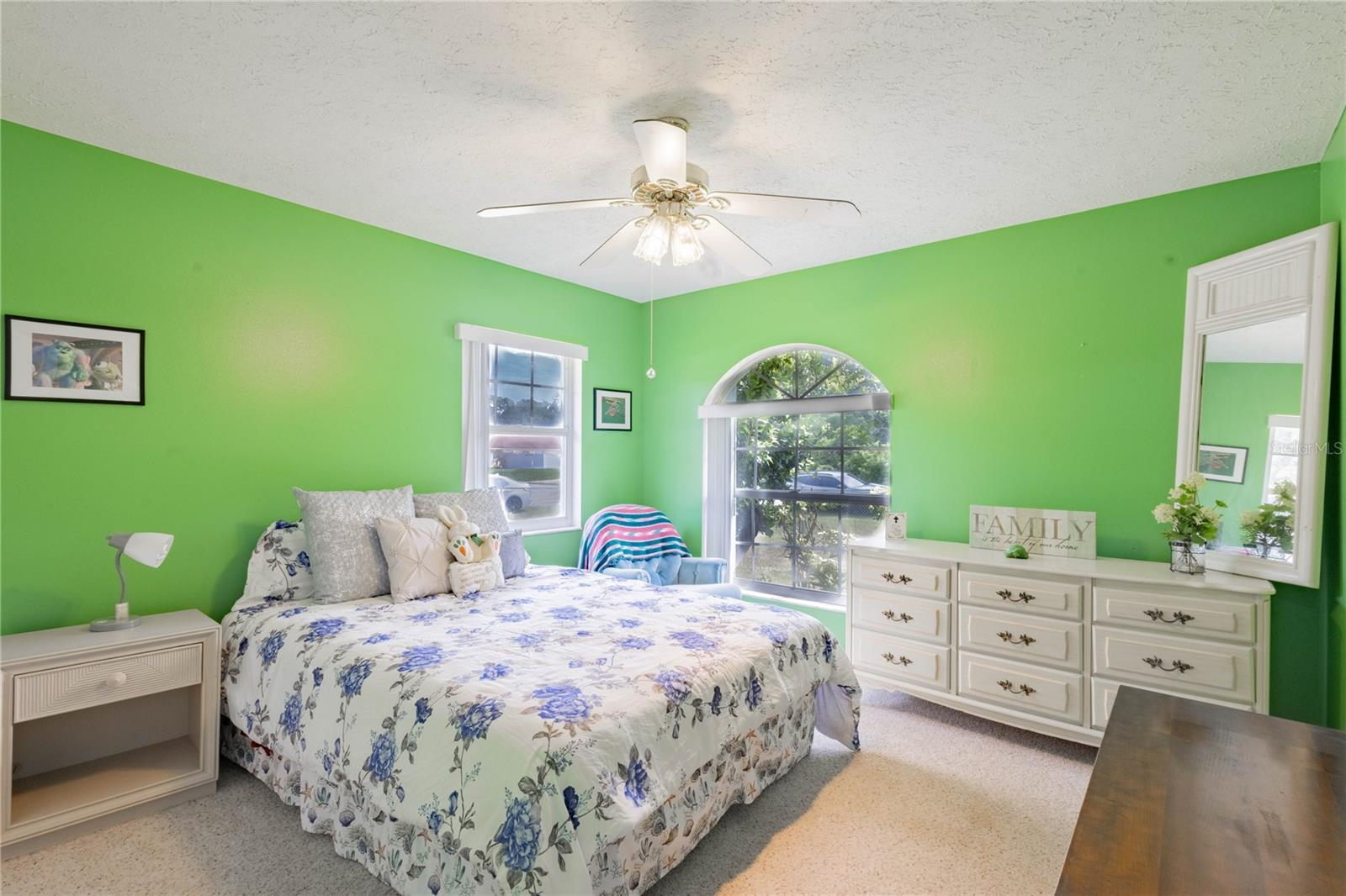 AVON PARK LAKES - Residential