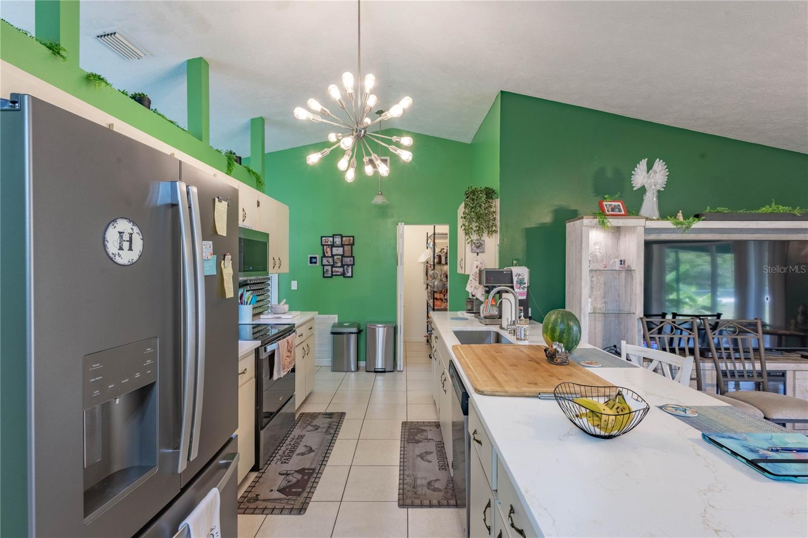 AVON PARK LAKES - Residential