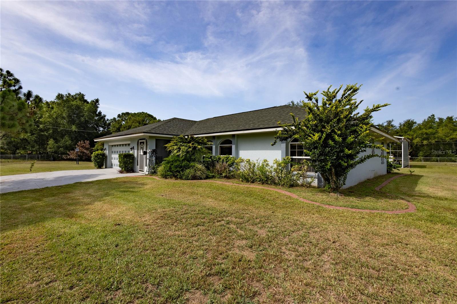 AVON PARK LAKES - Residential