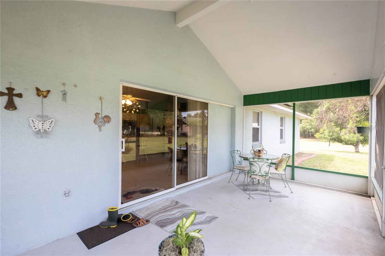 AVON PARK LAKES - Residential