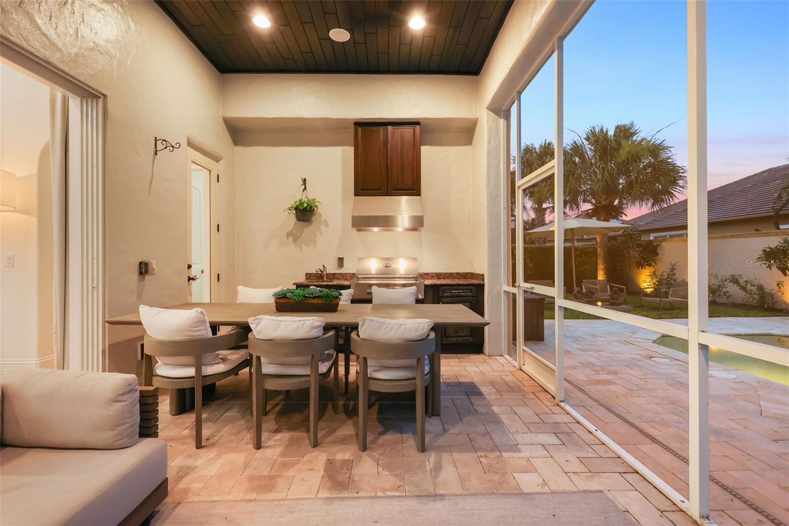 CASA DEL LAGO-REPLAT - Residential