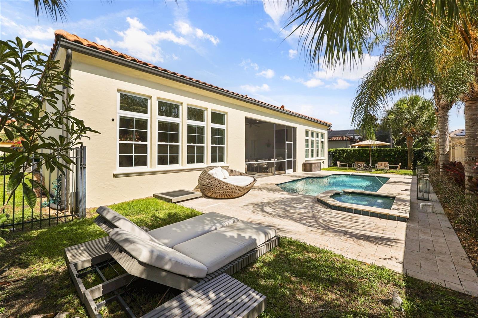 CASA DEL LAGO-REPLAT - Residential