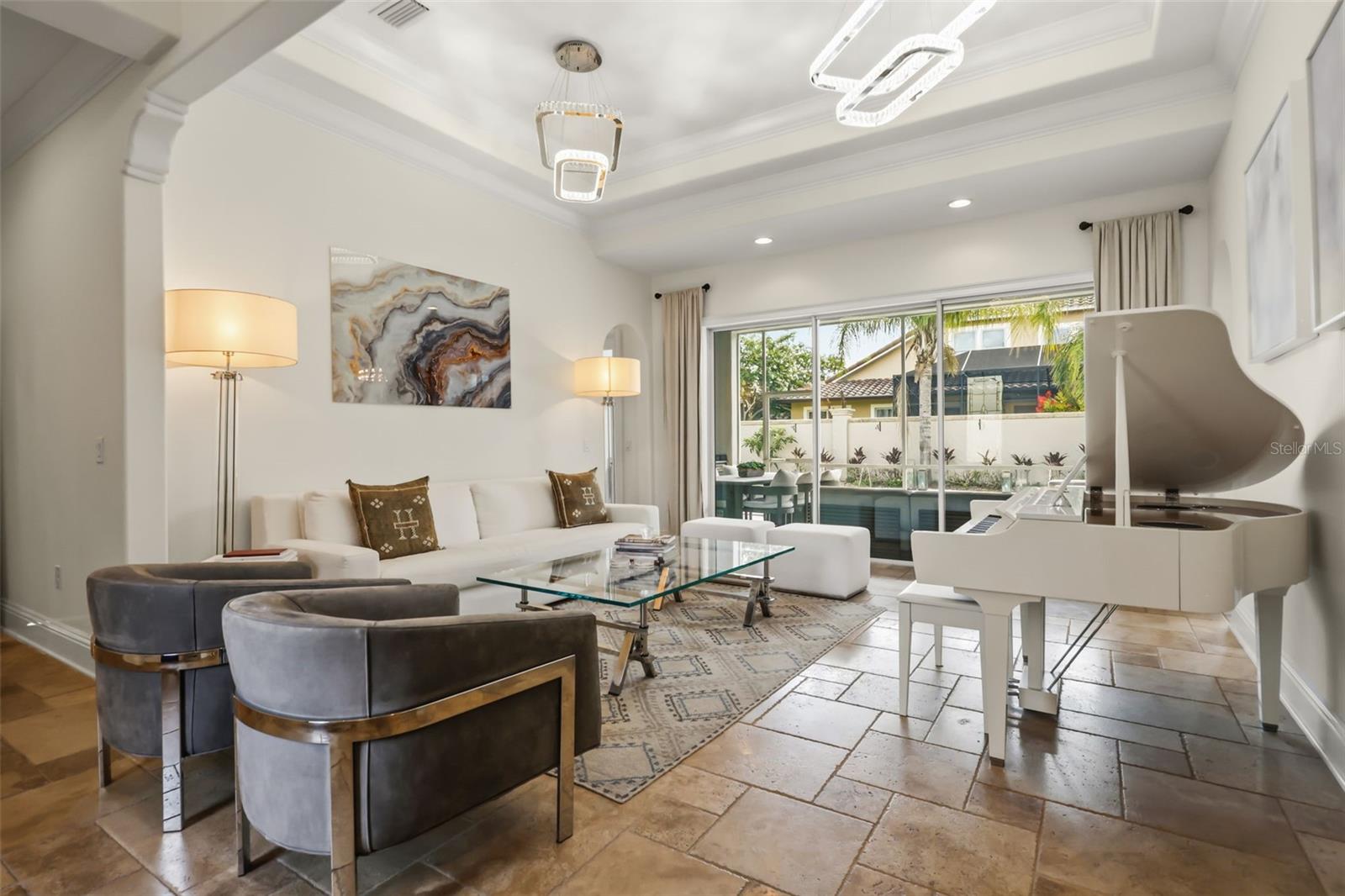 CASA DEL LAGO-REPLAT - Residential