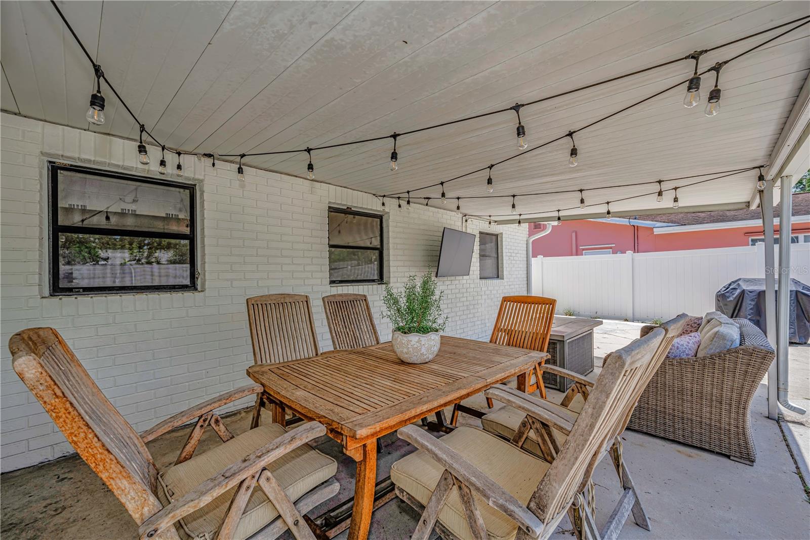 TERESA GARDENS - Residential