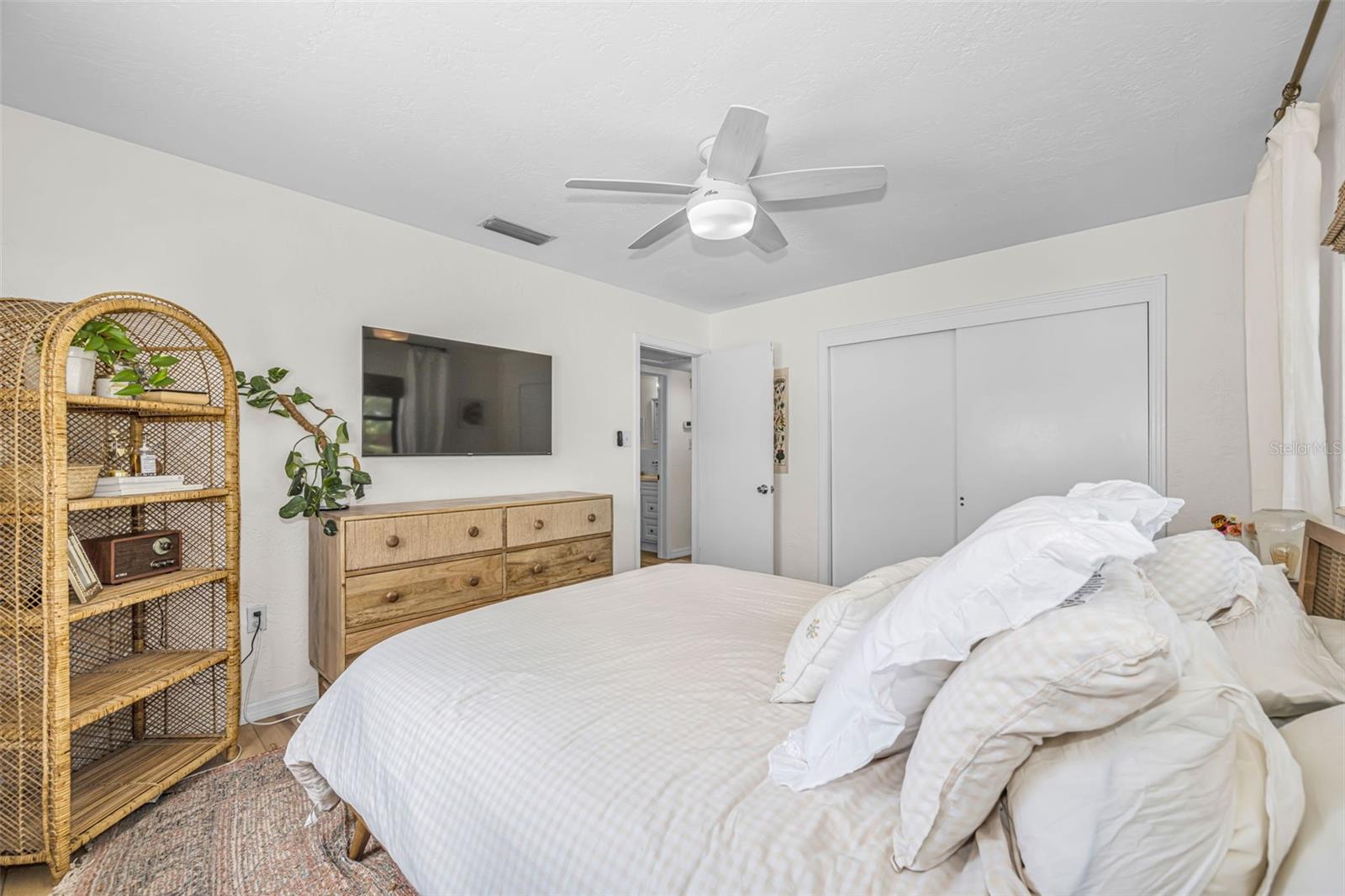 TERESA GARDENS - Residential