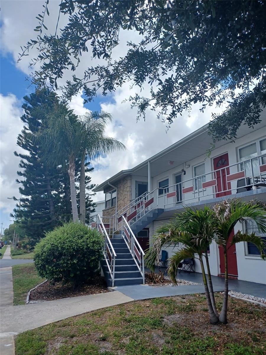 TOWN APTS CONDO - Residential