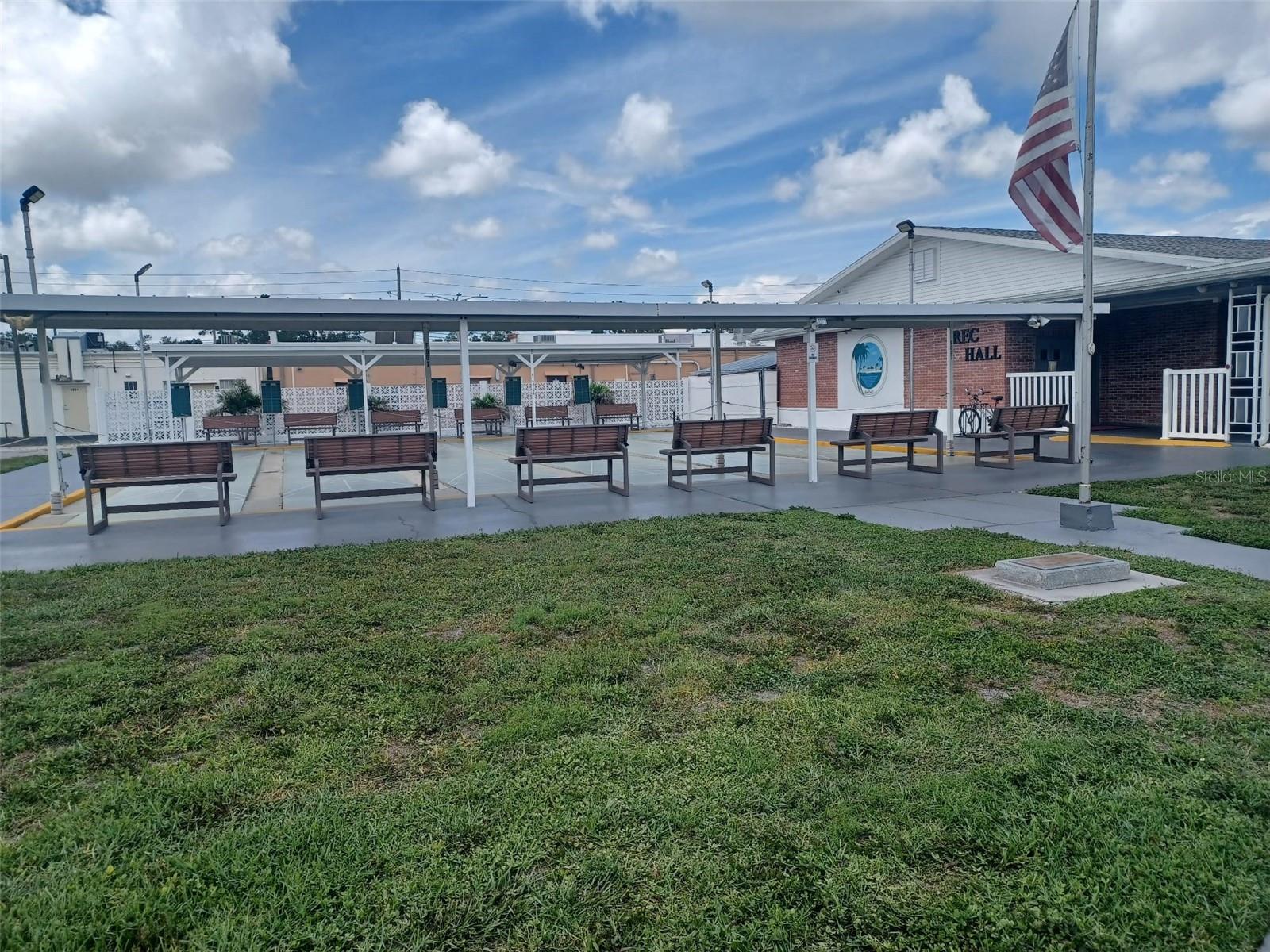 TOWN APTS CONDO - Residential