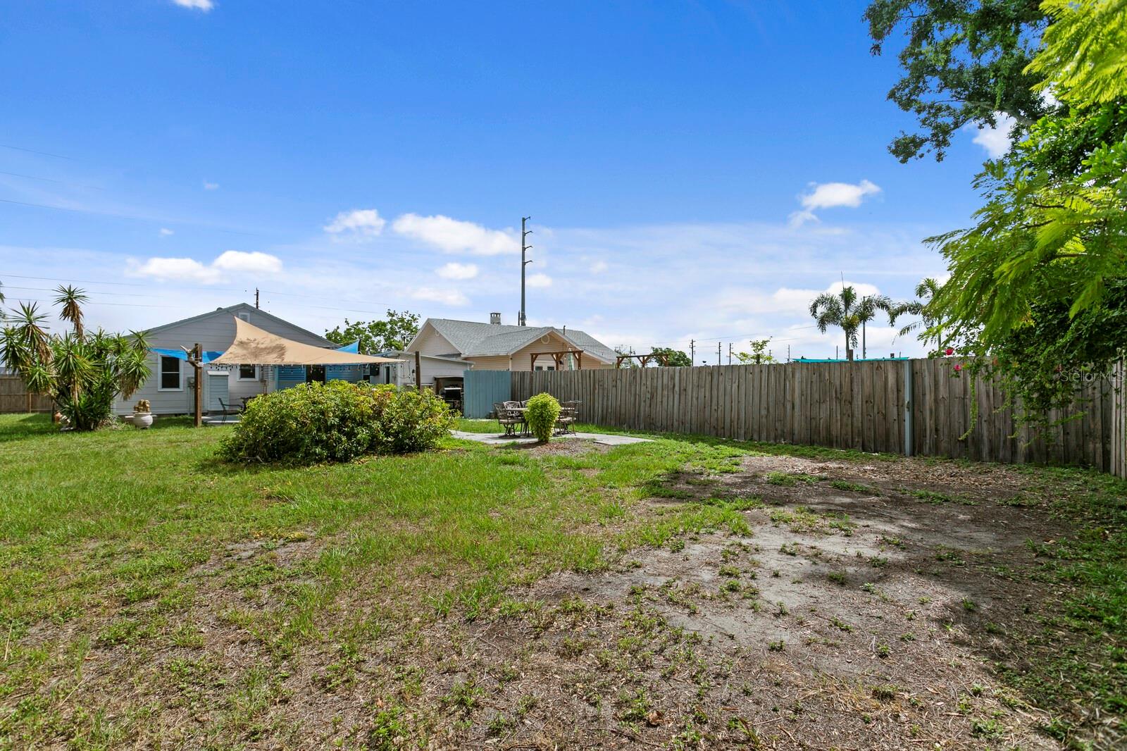 FLORAL VILLA ESTATES - Land