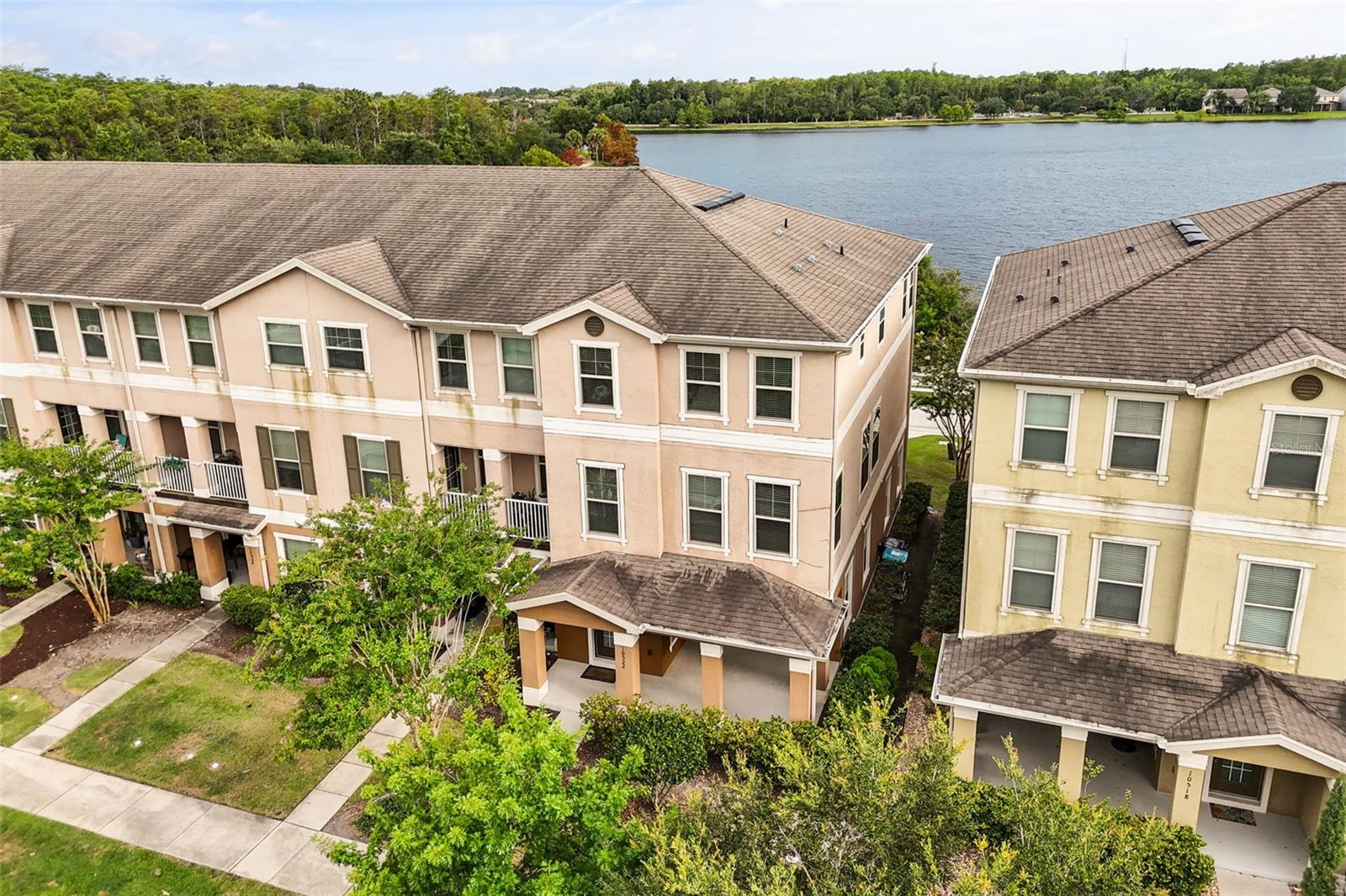 OVERLOOK/EAST PARK - Residential