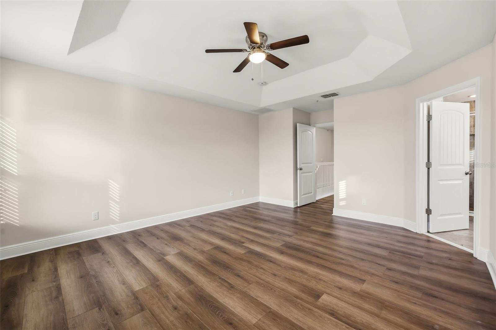OVERLOOK/EAST PARK - Residential