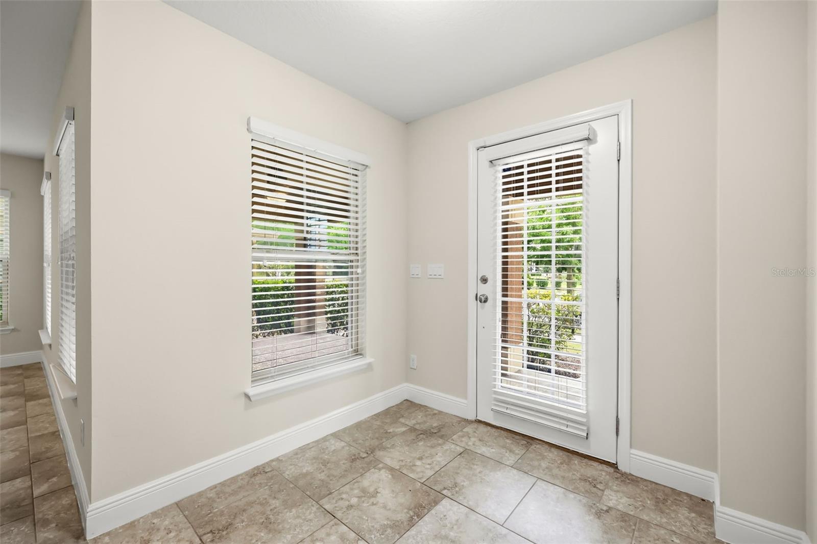 OVERLOOK/EAST PARK - Residential