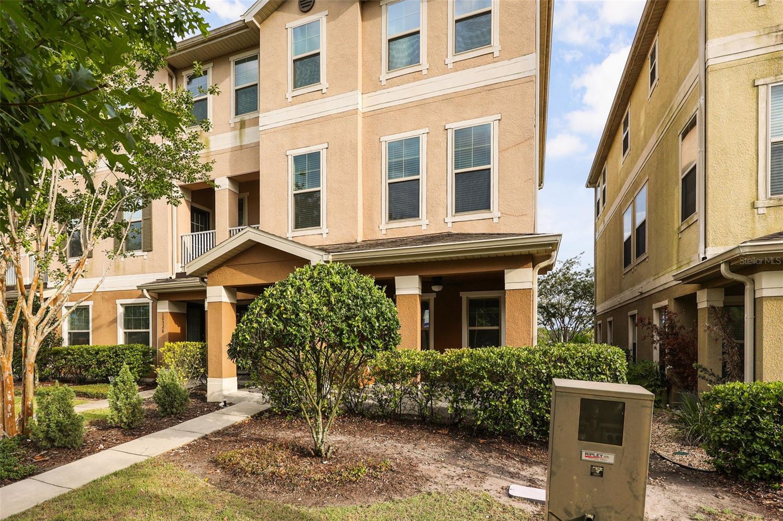 OVERLOOK/EAST PARK - Residential