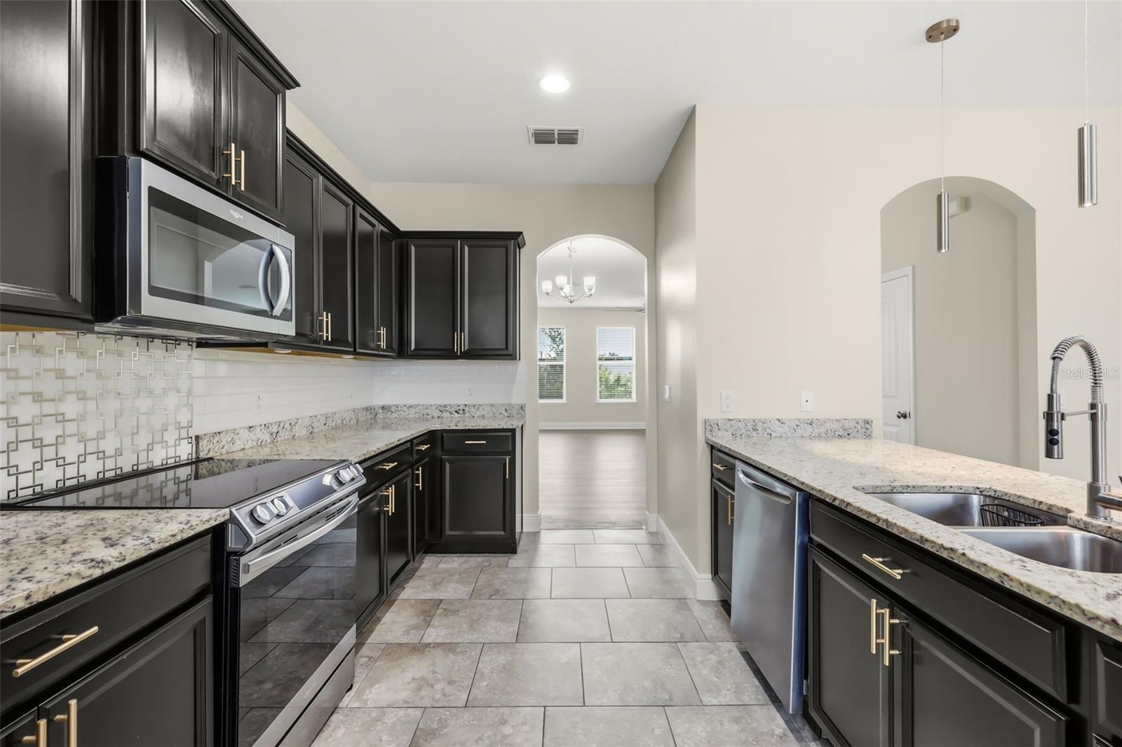 OVERLOOK/EAST PARK - Residential