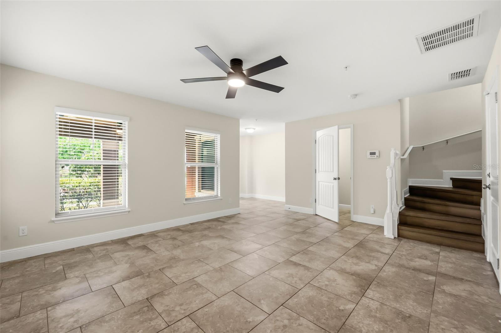 OVERLOOK/EAST PARK - Residential