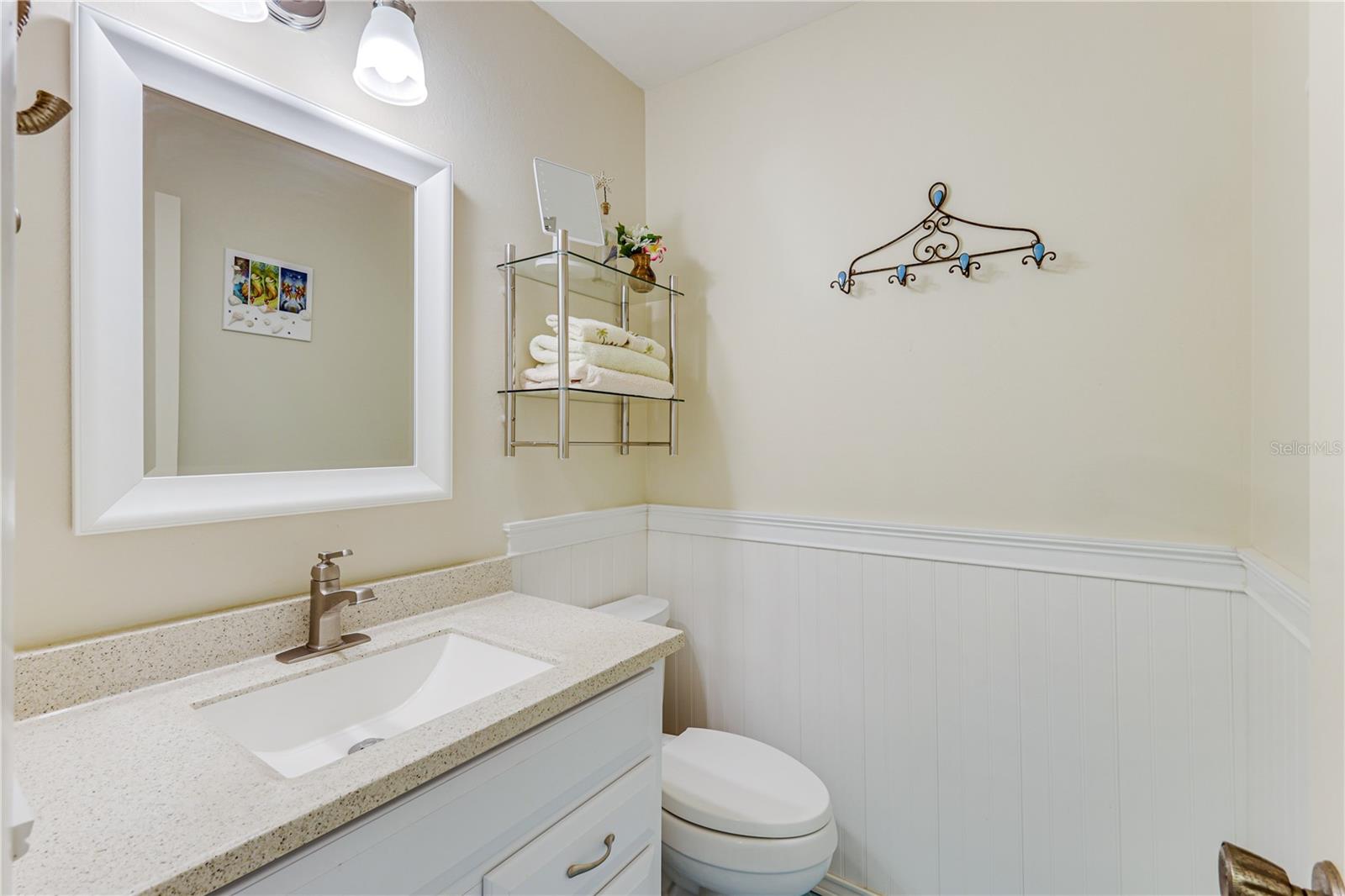 MYERLEE ESQUIRE COURTS CONDO - Residential