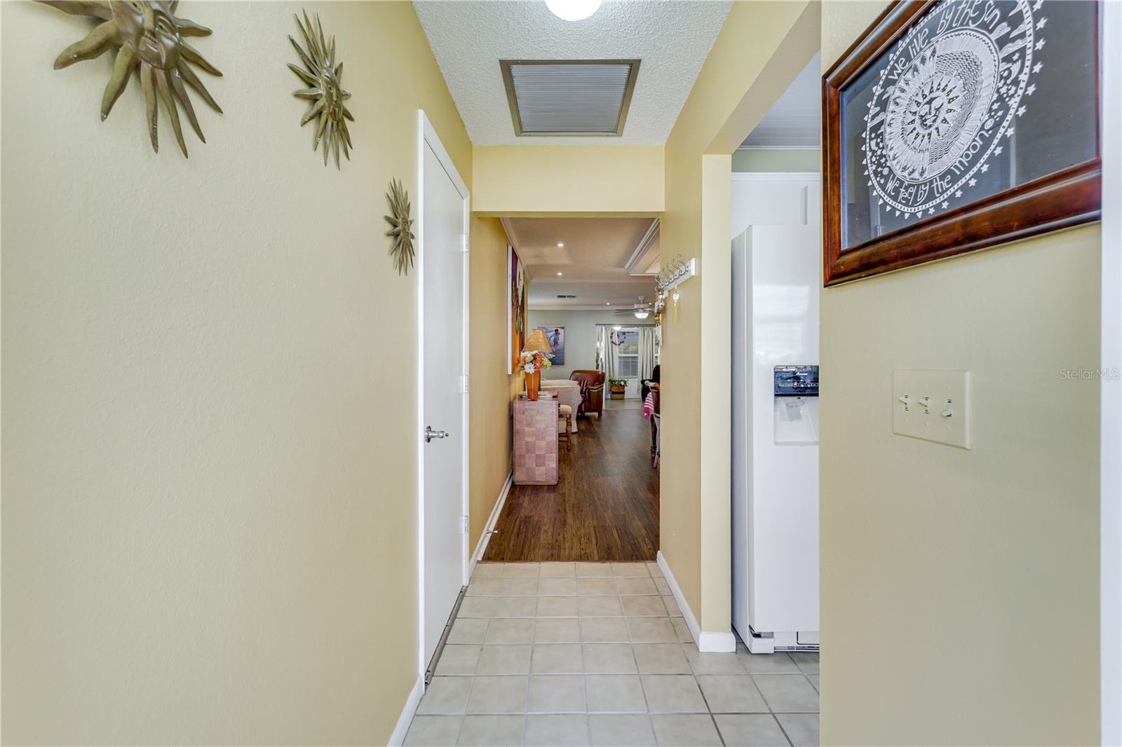 MYERLEE ESQUIRE COURTS CONDO - Residential