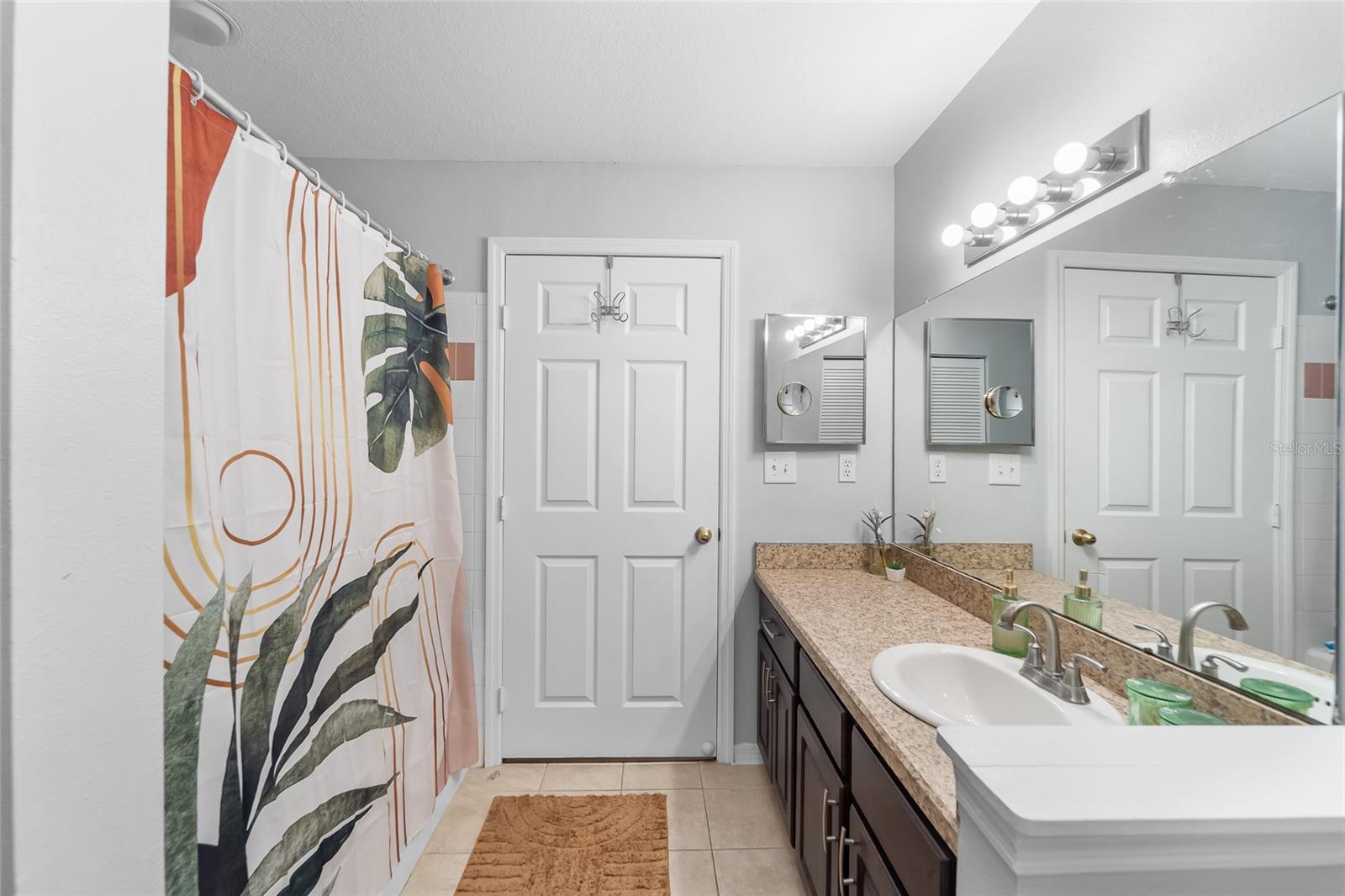 LAKE CHASE CONDO - Residential
