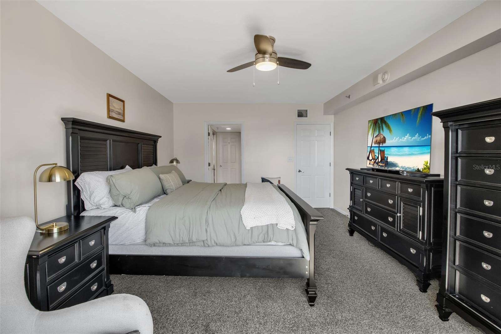 PLAYERS CLUB I - Residential