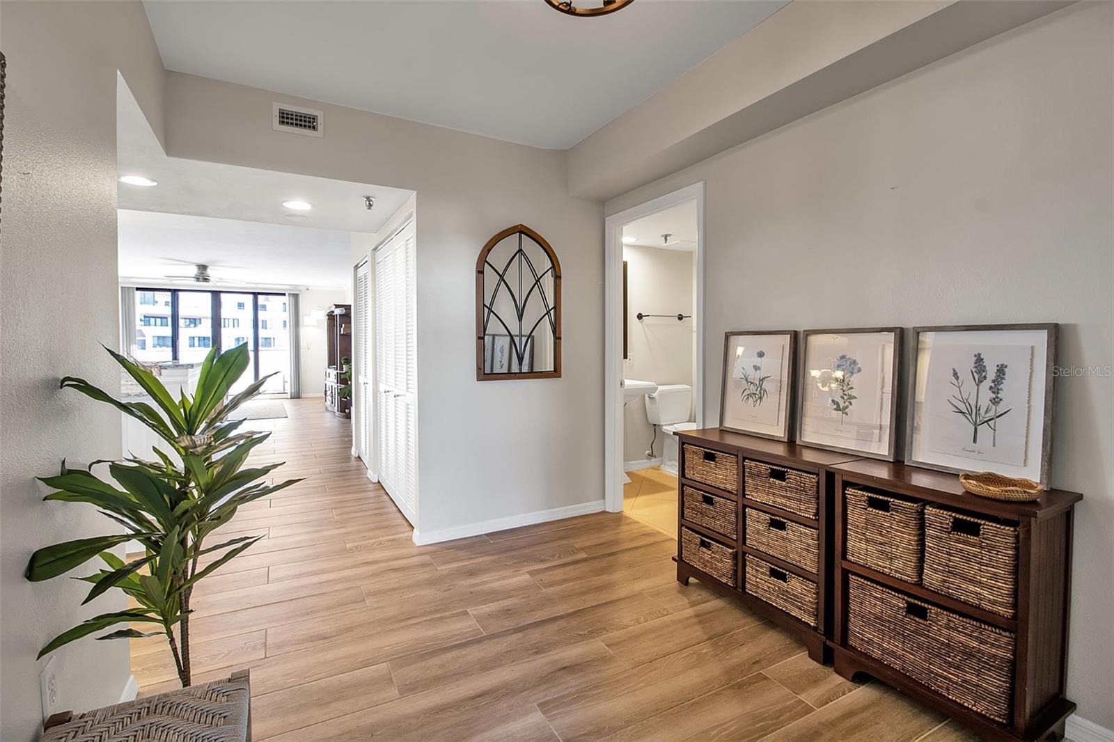 PLAYERS CLUB I - Residential