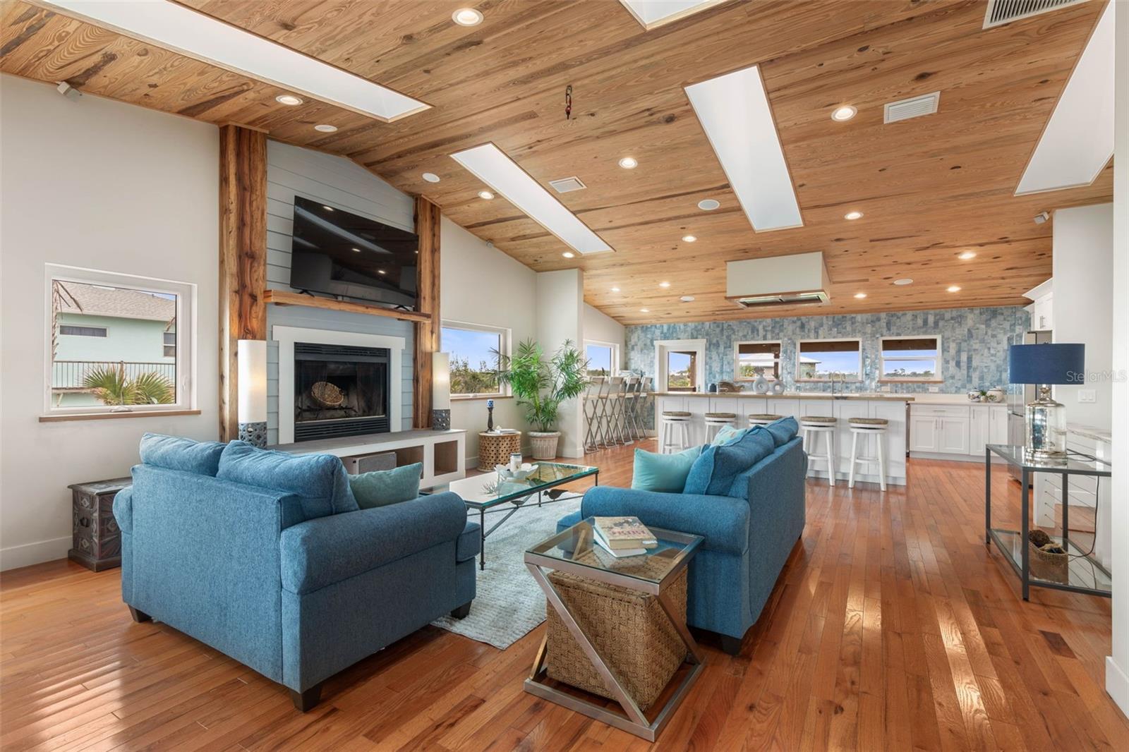 OSPREY POINT - Residential