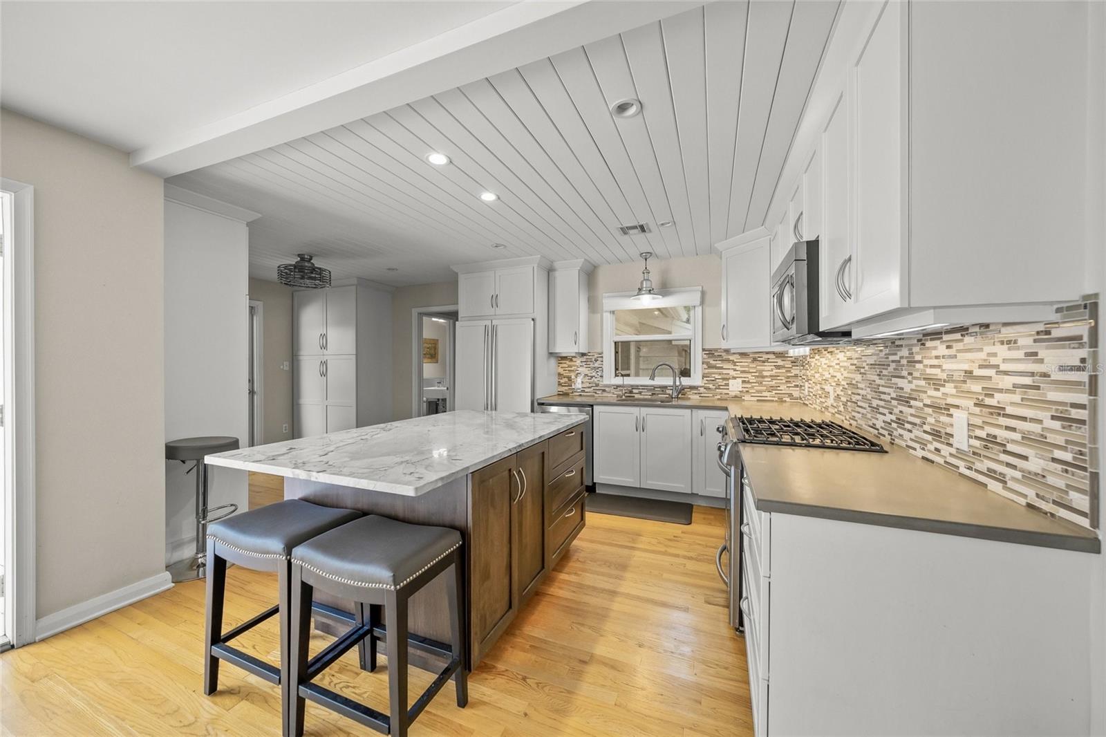 SHORELAND WOODS SUB - Residential