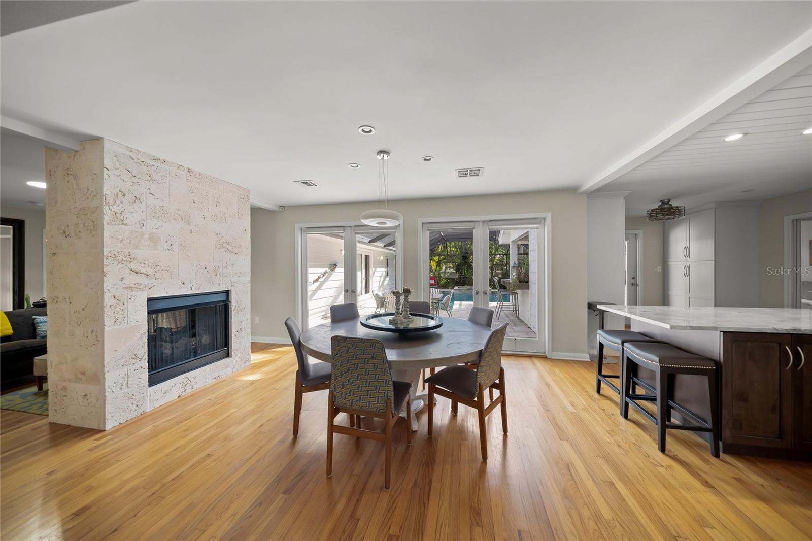SHORELAND WOODS SUB - Residential