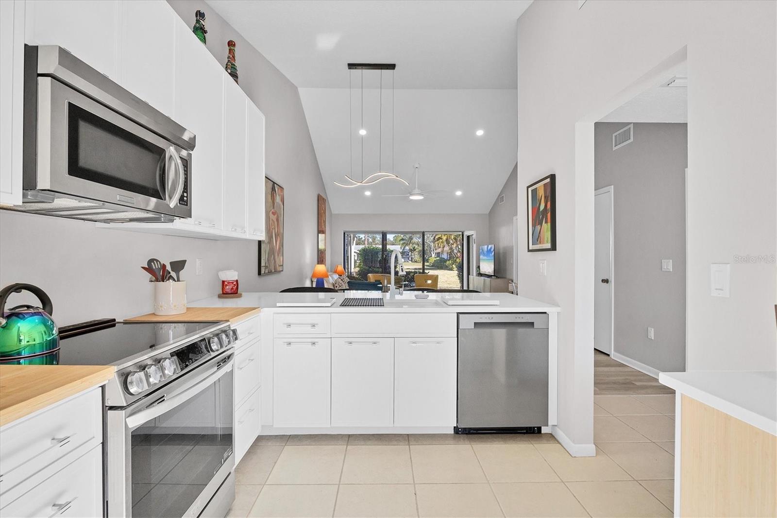 SOMERSET/THE MEADOWS - Residential