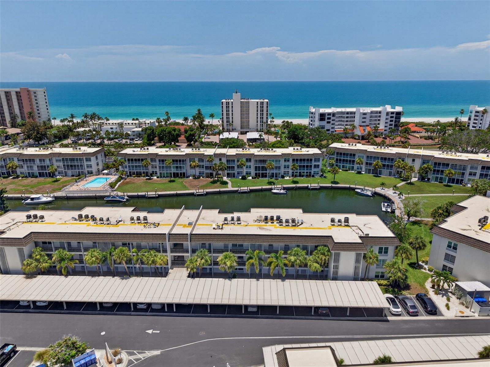 LONGBOAT HARBOUR - Residential