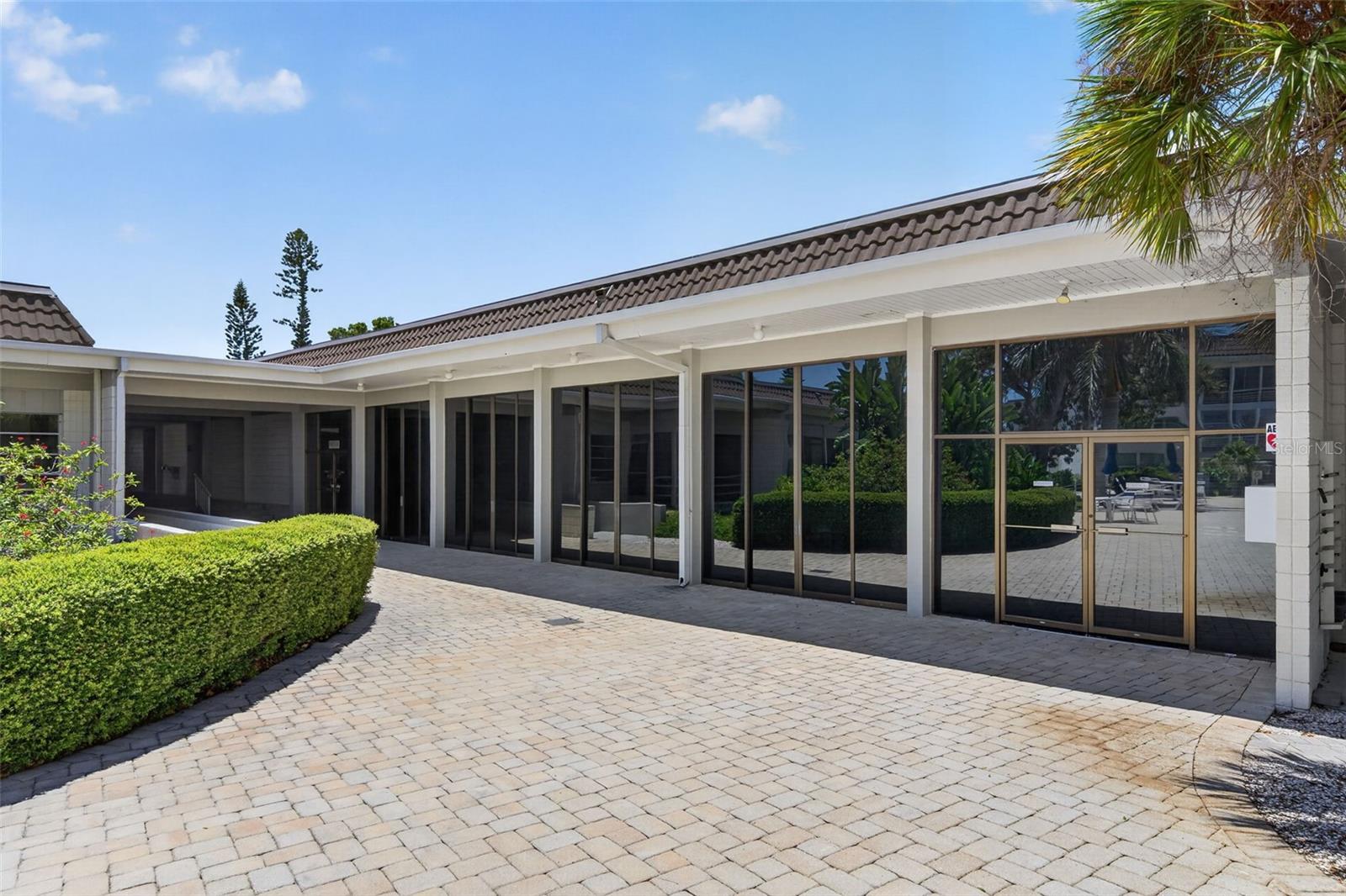 LONGBOAT HARBOUR - Residential
