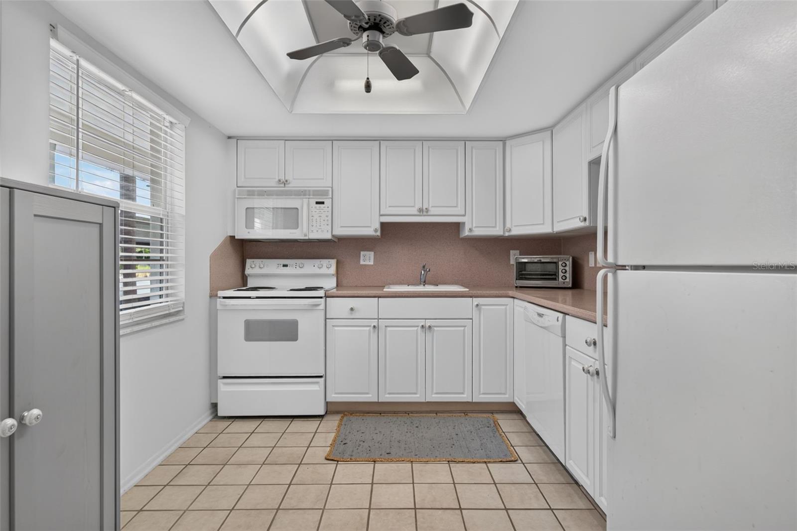 LONGBOAT HARBOUR - Residential