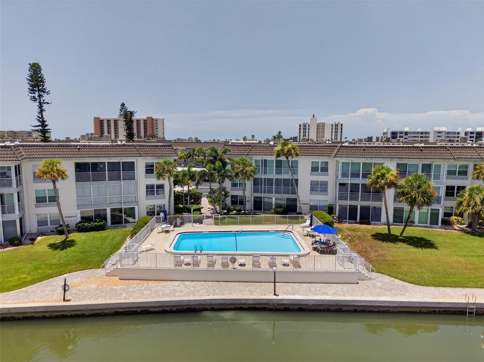 LONGBOAT HARBOUR - Residential