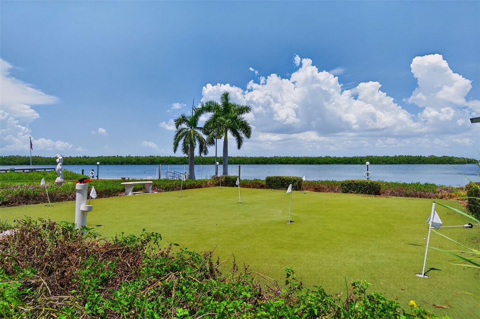 LONGBOAT HARBOUR - Residential