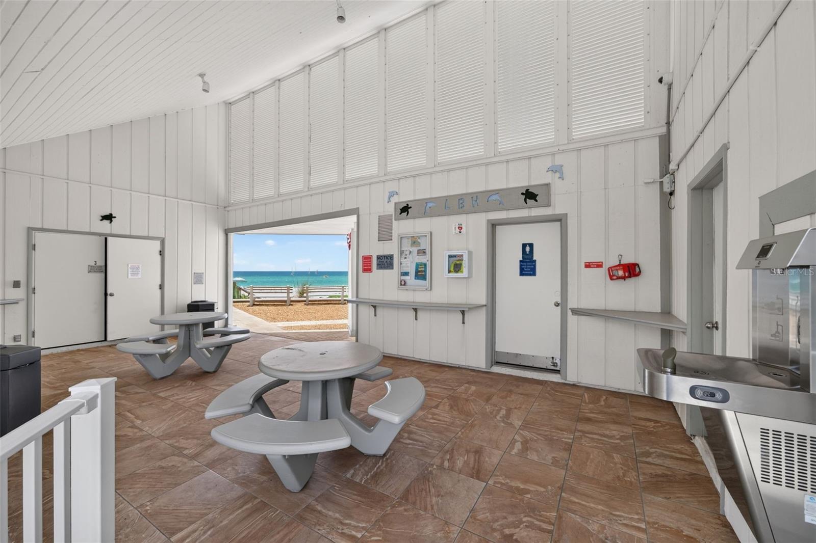 LONGBOAT HARBOUR - Residential