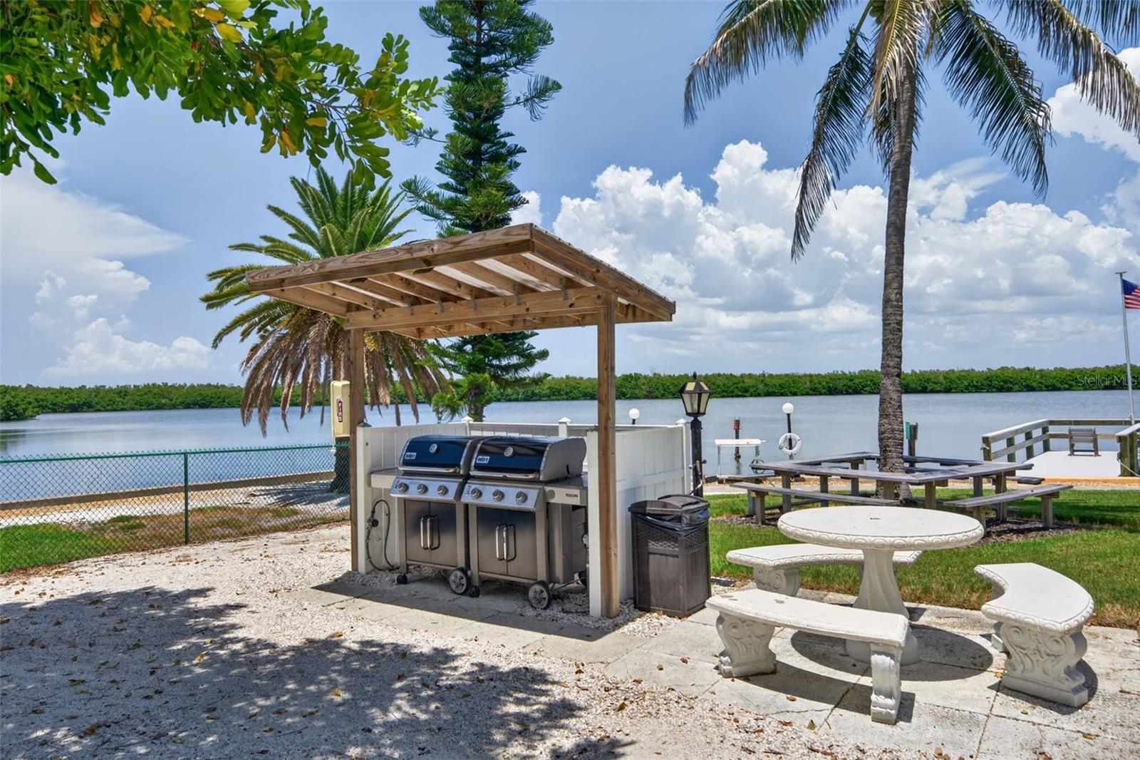 LONGBOAT HARBOUR - Residential