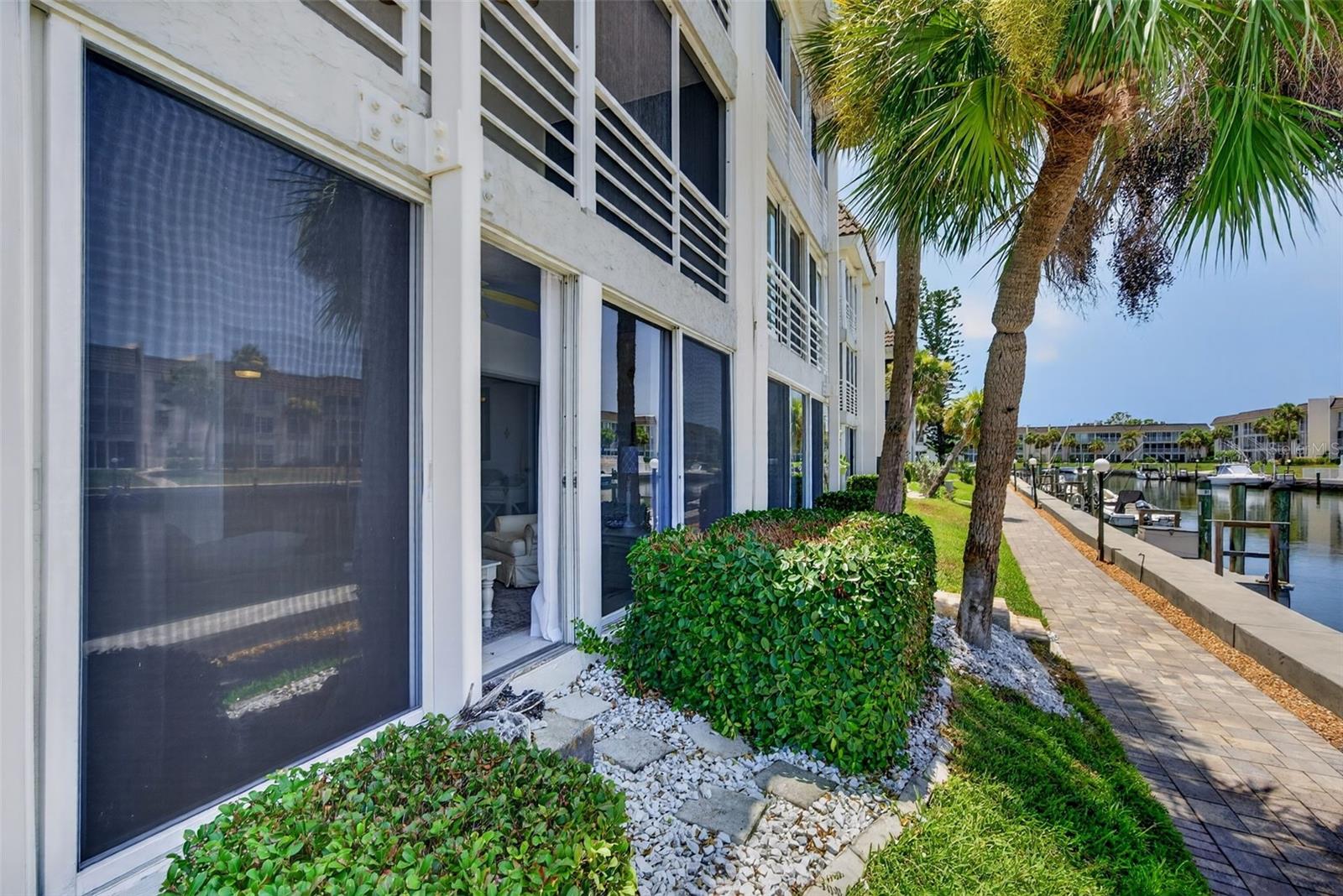 LONGBOAT HARBOUR - Residential