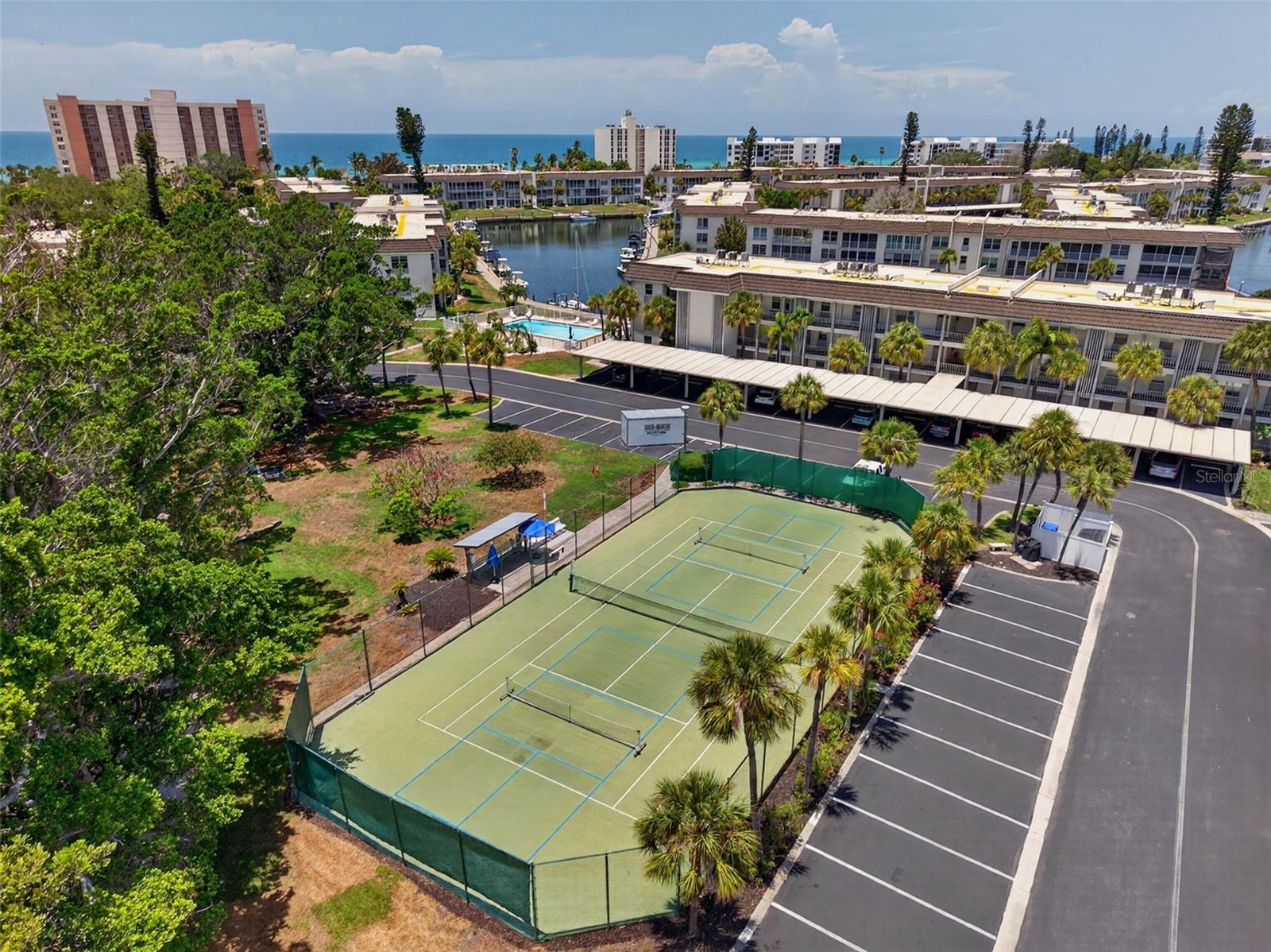 LONGBOAT HARBOUR - Residential