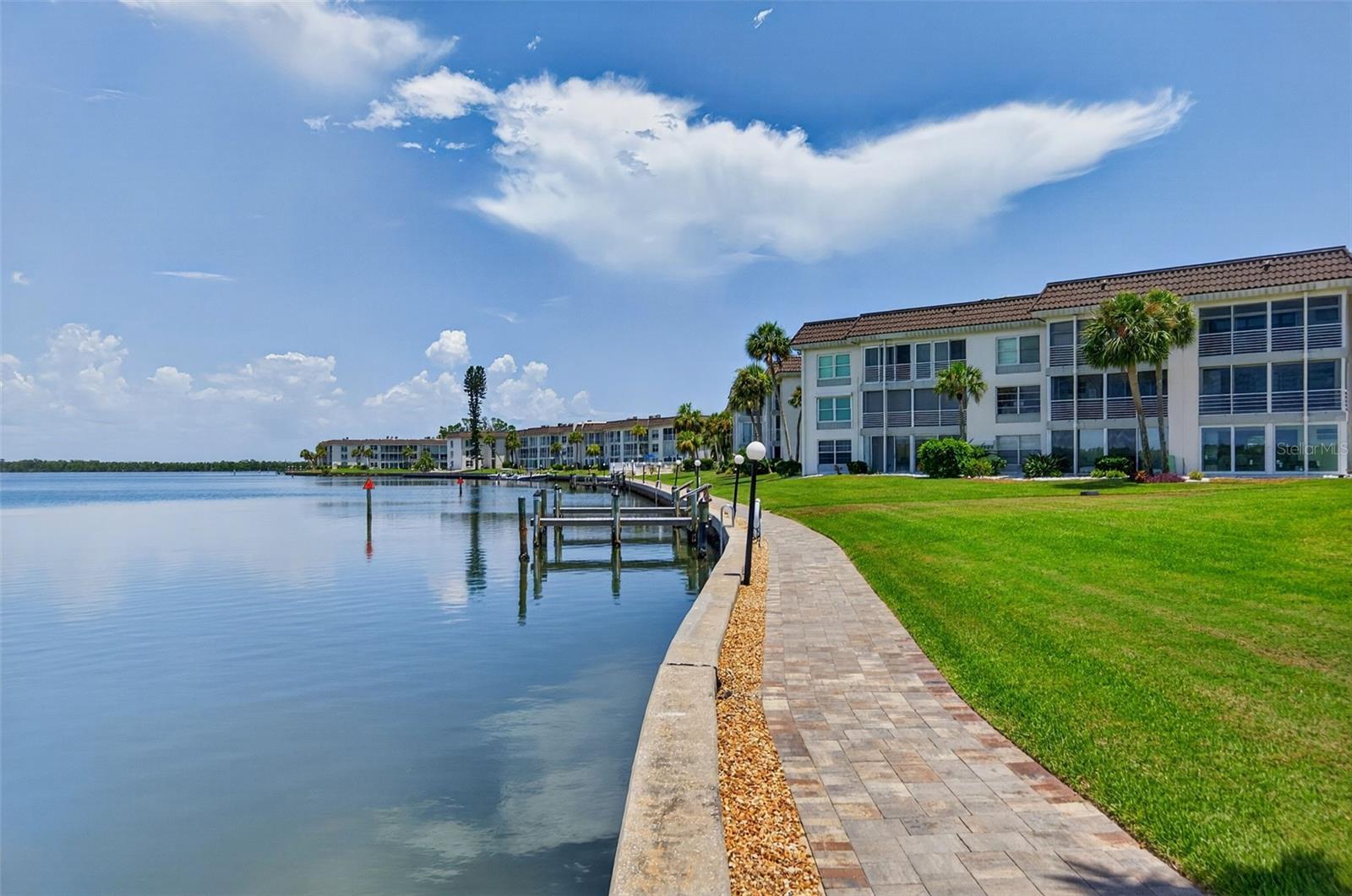 LONGBOAT HARBOUR - Residential