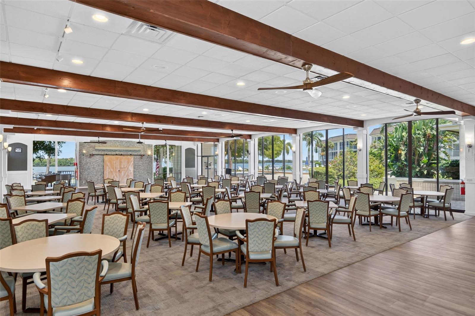 LONGBOAT HARBOUR - Residential
