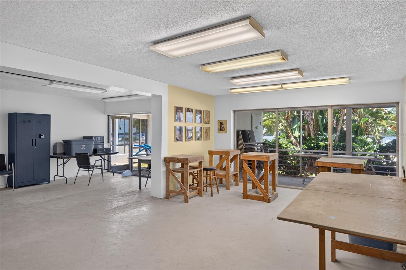 LONGBOAT HARBOUR - Residential