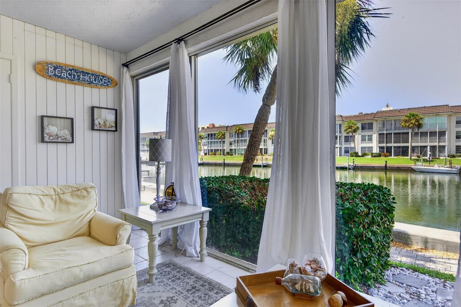 LONGBOAT HARBOUR - Residential