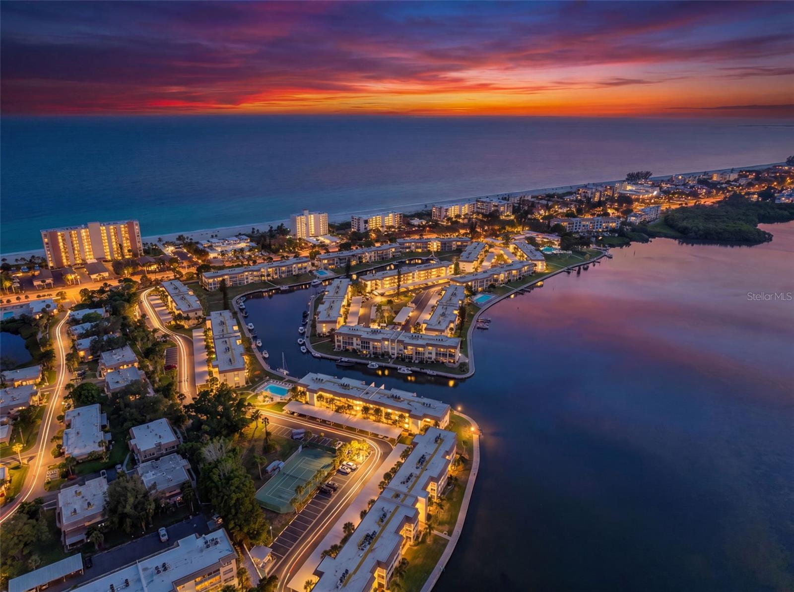 LONGBOAT HARBOUR - Residential