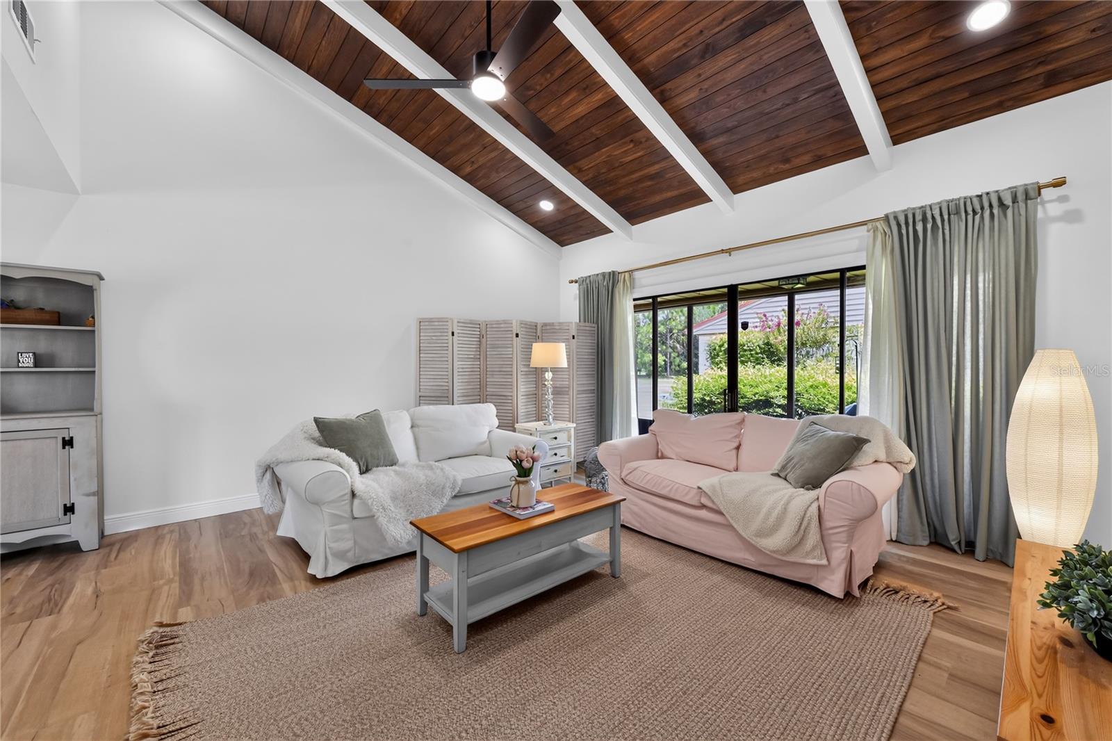 SUNRISE GOLF CLUB PH I - Residential
