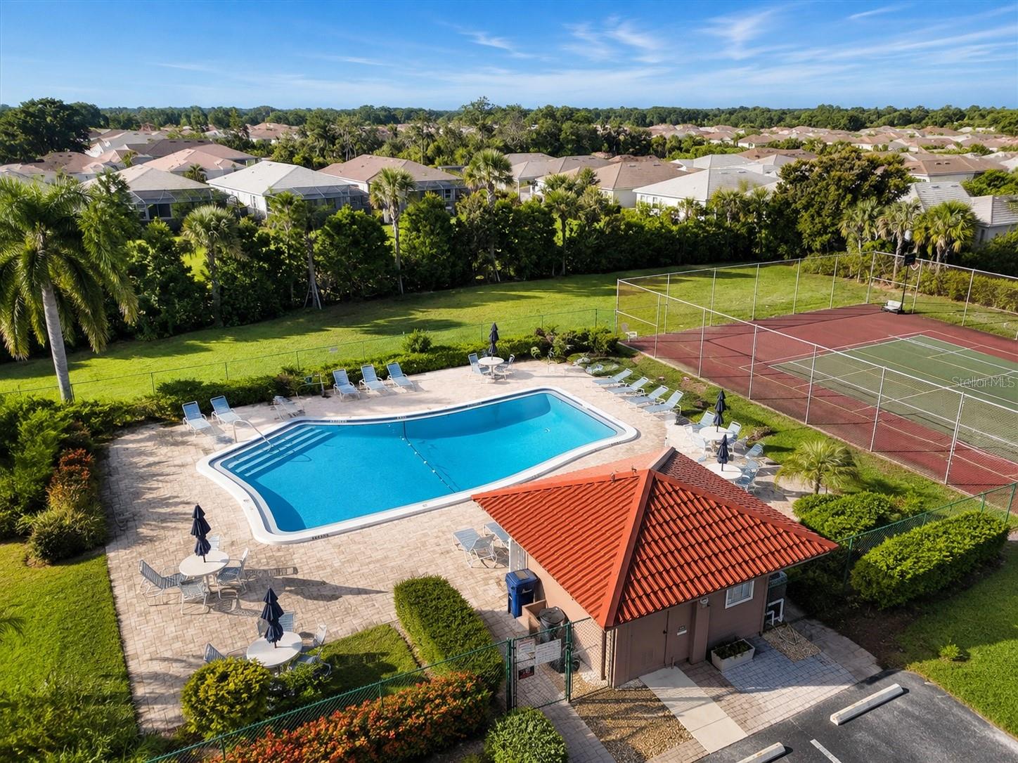 SUNRISE GOLF CLUB PH I - Residential
