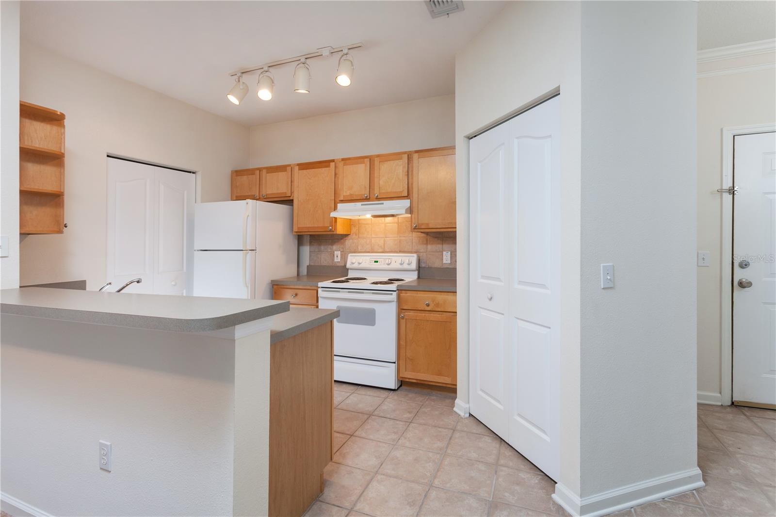 GRAND KEY A CONDO - Residential Lease