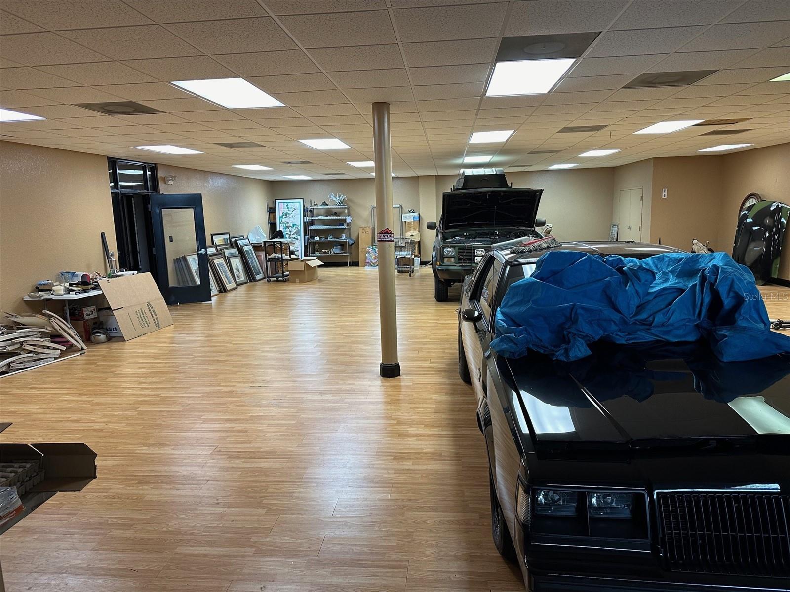 EDGEWATER NORTH COMMERCE PARK - Commercial Sale