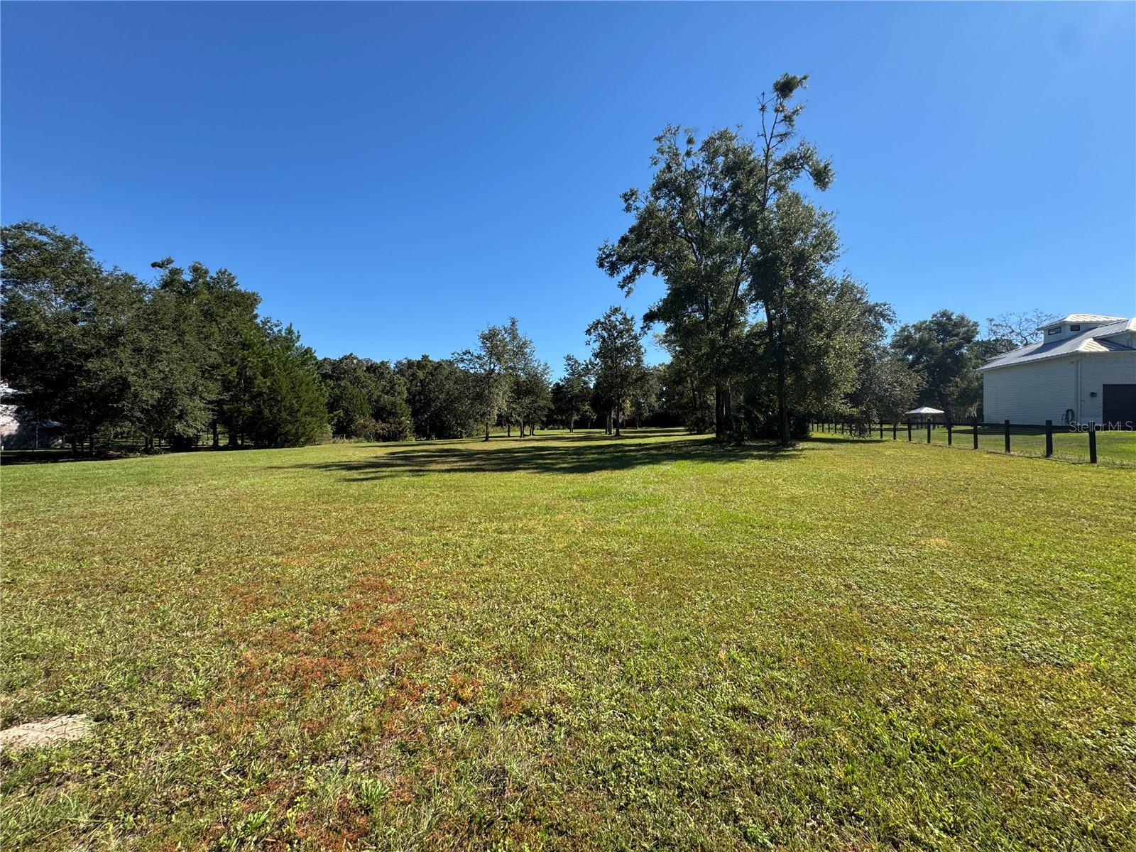 IVEY RUN ESTATES - Land