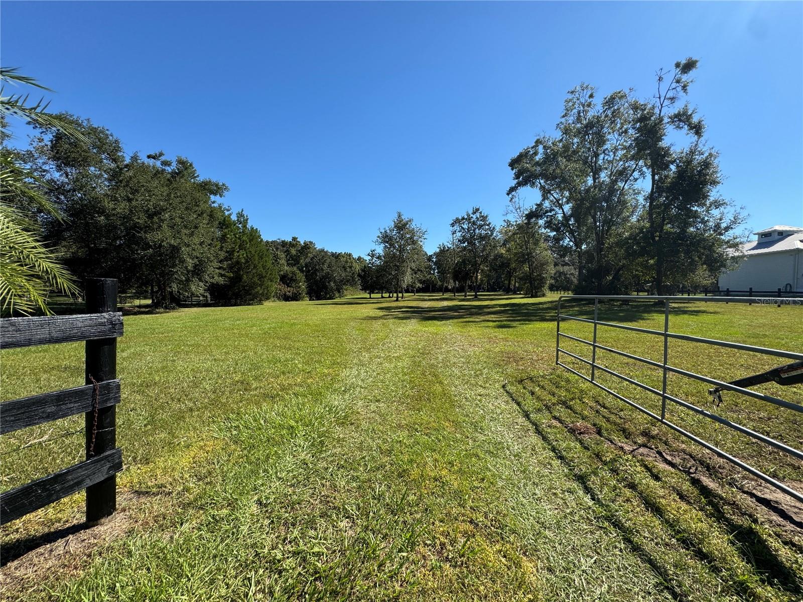 IVEY RUN ESTATES - Land